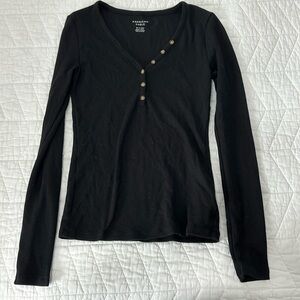 American Eagle Long Sleeve Henley
